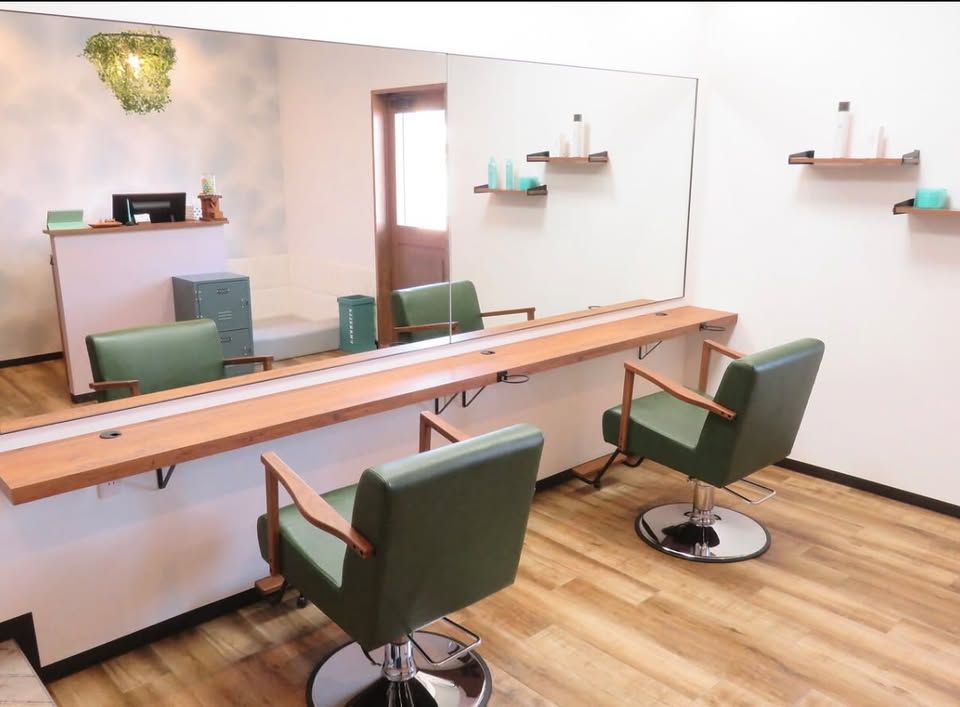 SALON paljonの店内